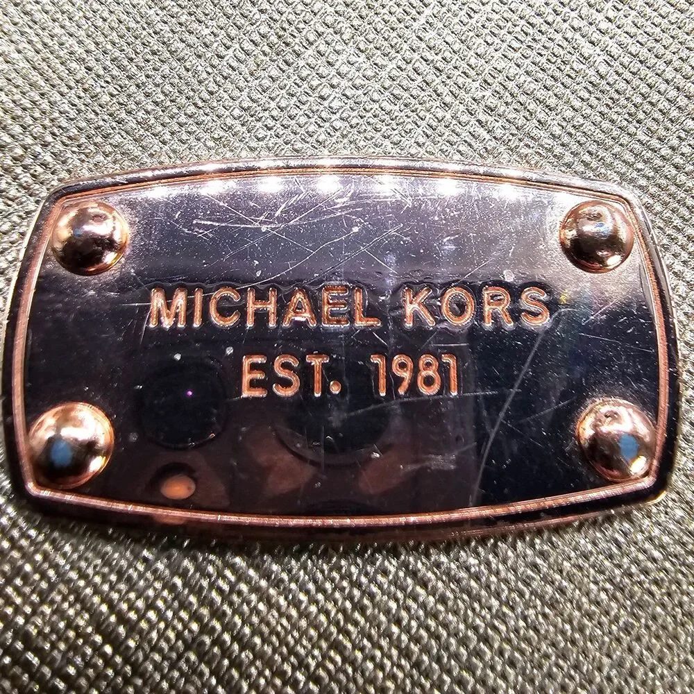 Michael Kors Cindy Dome Crossbody Pale Gold Saffiano Leather Bag Metallic